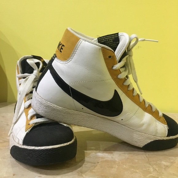 dragon adidas bruin